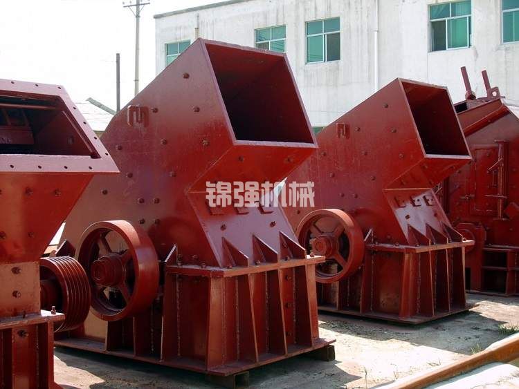 大型破碎機(jī)生產(chǎn)廠家推薦,如何選擇大型破碎機(jī)?(圖5) 大型破碎機(jī)生產(chǎn)廠家推薦,如何選擇大型破碎機(jī)?(圖5)